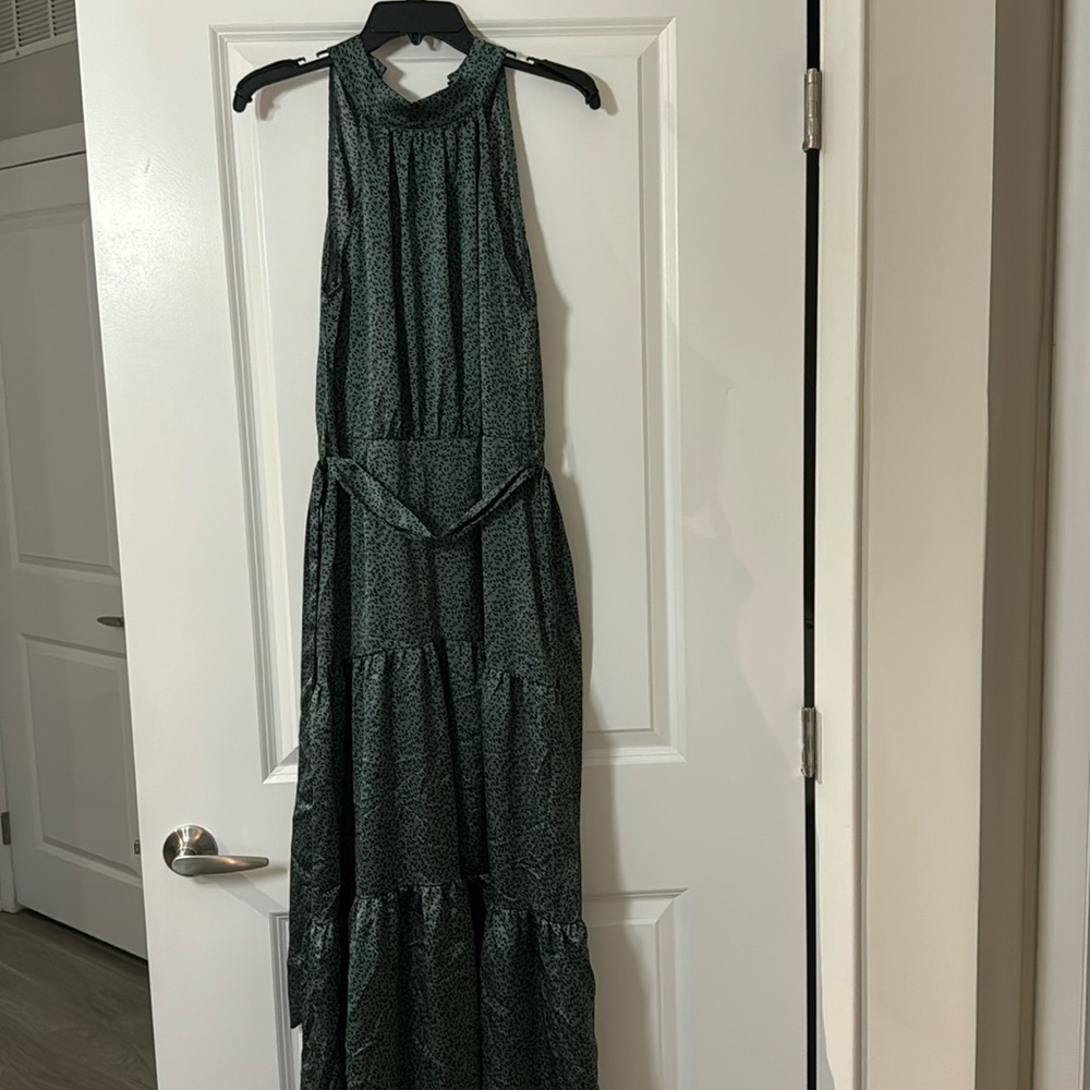 Green midi dress